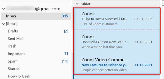 Elimine todos los correos electrónicos en la versión de escritorio de Outlook.