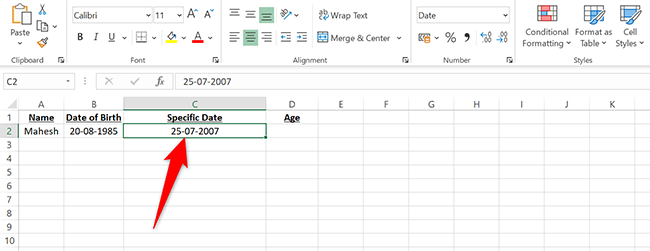 Una fecha específica en la celda C2 en Excel.