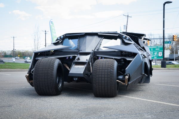 Batmobile Tumbler car para Batman de la serie de películas The Dark Knight