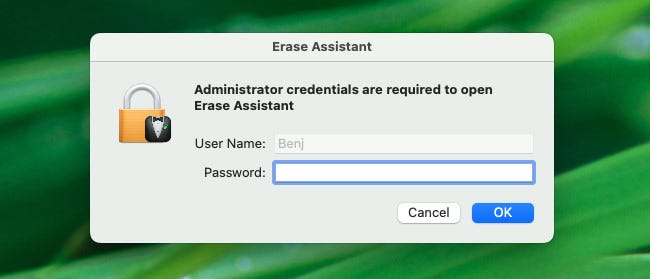 En Erase Assistant, ingrese el nombre de usuario y la contraseña del administrador.