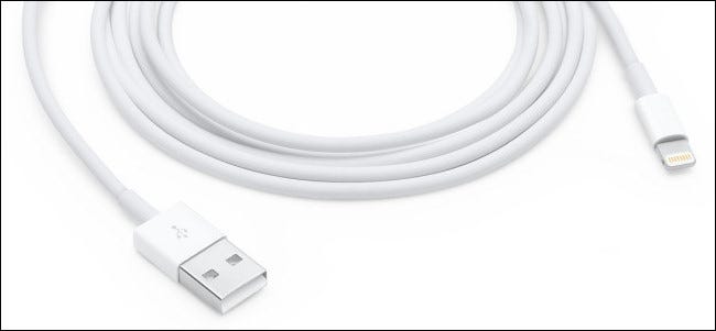 Un cable Apple Lightning a USB