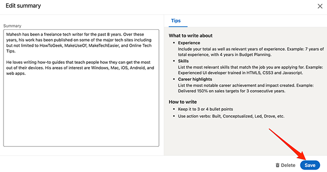 Seleccione Guardar para guardar los cambios en las secciones de la pantalla Creador de currículums de LinkedIn.